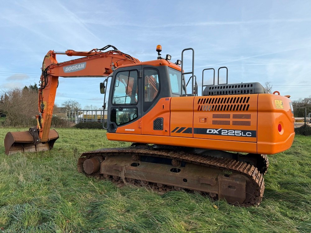 Doosan DX 225 LC